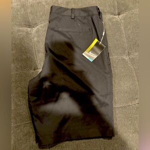 Brand new men’s Nike golf shorts